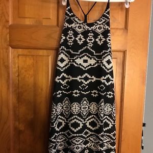 Black/white dress/motif